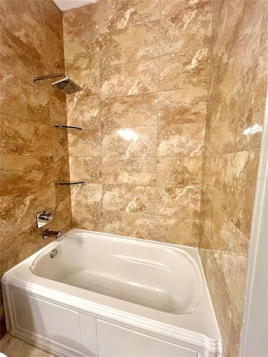 В аренду: $3,490 (2 спален, 2 ванн, 1600 Квадратных фут)