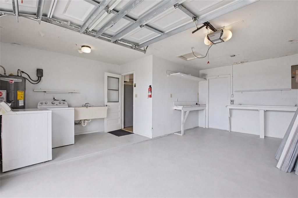 Activo con contrato: $254,900 (3 camas, 2 baños, 1597 Pies cuadrados)