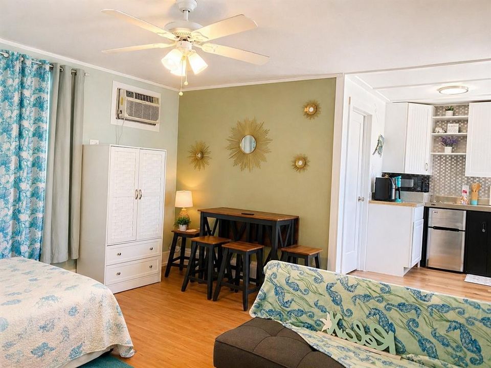 En Venta: $1,490,000 (4 camas, 3 baños, 1104 Pies cuadrados)