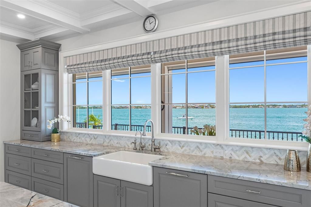 For Sale: $11,900,000 (5 beds, 5 baths, 6527 Square Feet)