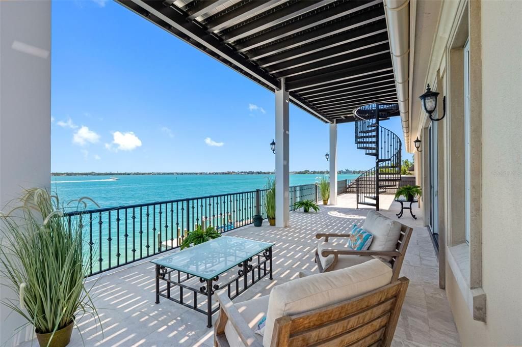 For Sale: $11,900,000 (5 beds, 5 baths, 6527 Square Feet)