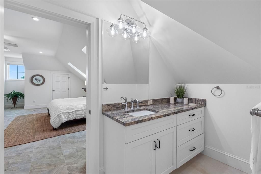 For Sale: $11,900,000 (5 beds, 5 baths, 6527 Square Feet)