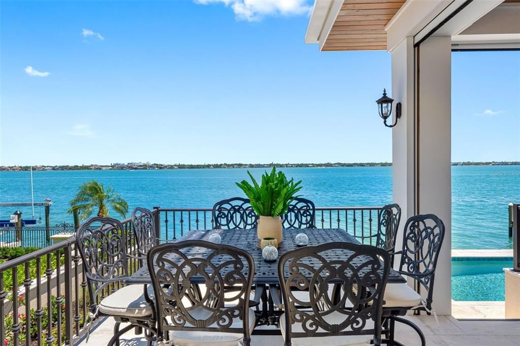For Sale: $11,900,000 (5 beds, 5 baths, 6527 Square Feet)