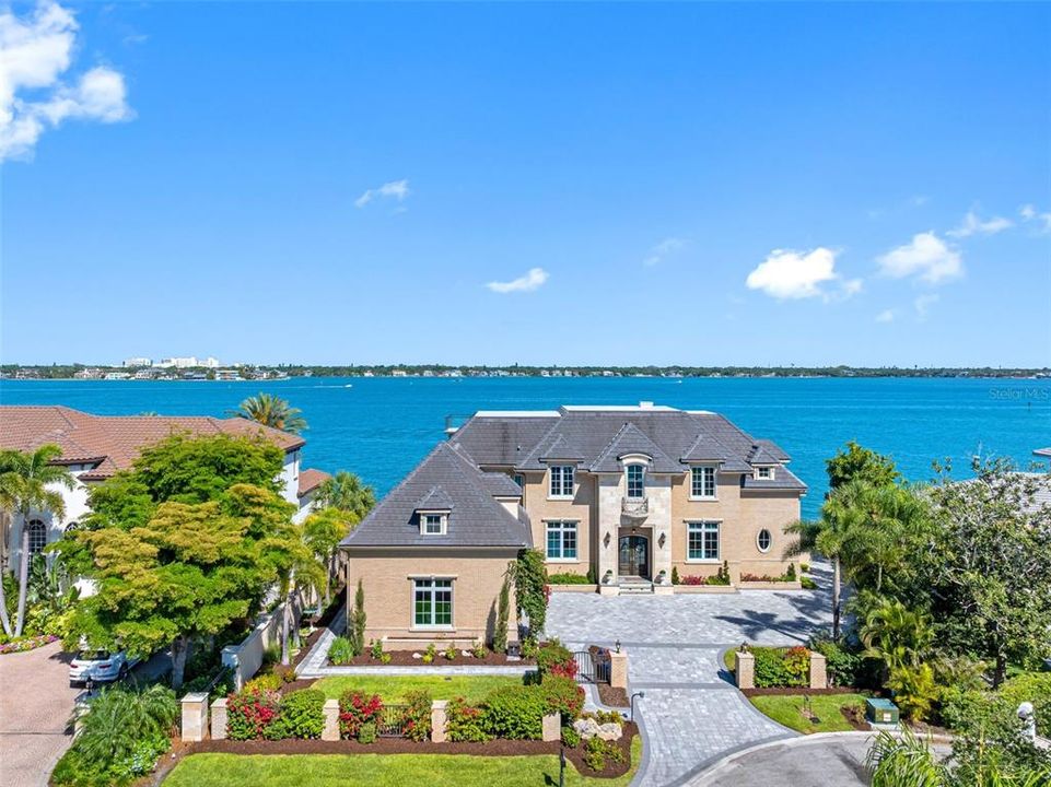 For Sale: $11,900,000 (5 beds, 5 baths, 6527 Square Feet)