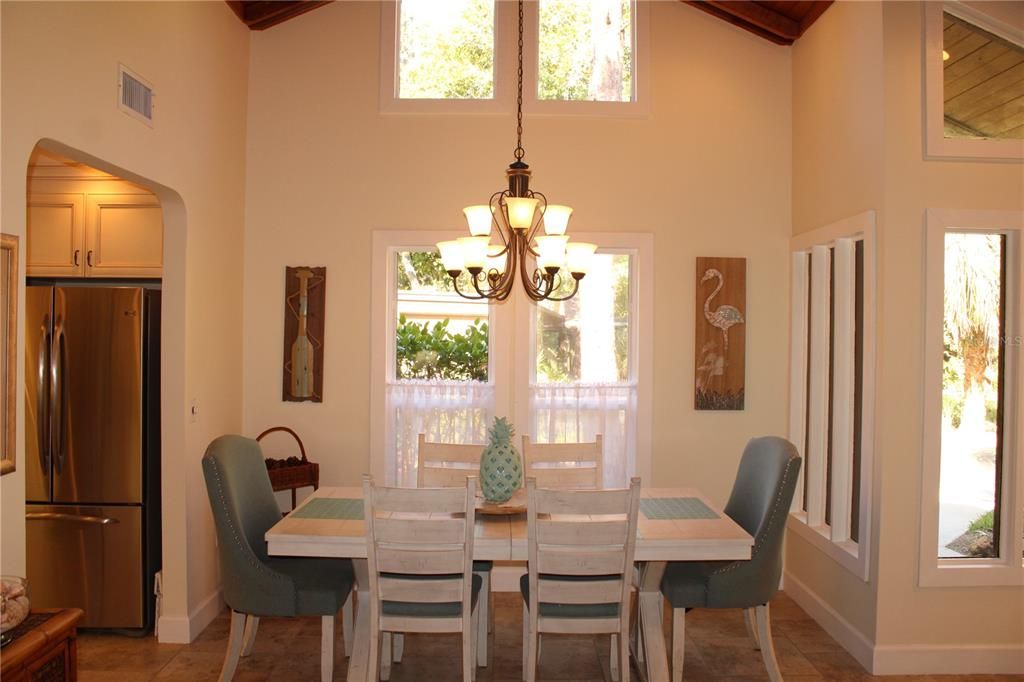 For Rent: $2,895 (3 beds, 2 baths, 1900 Square Feet)