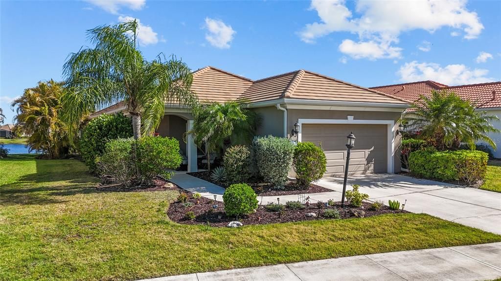 Active With Contract: $535,000 (3 beds, 2 baths, 1511 Square Feet)