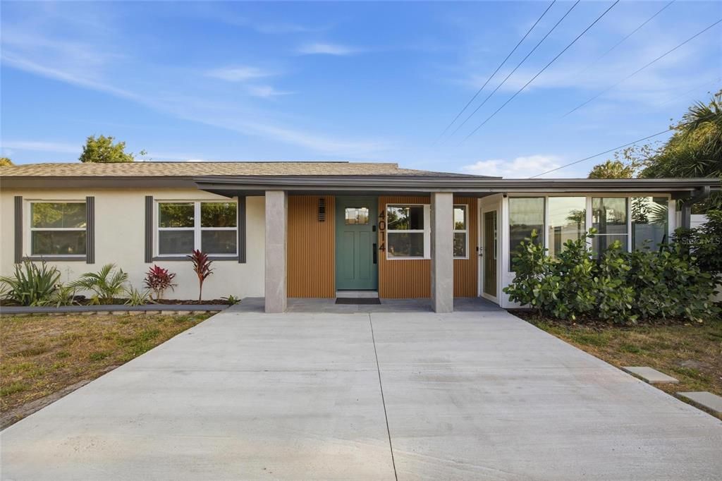 Active With Contract: $630,000 (4 beds, 3 baths, 2014 Square Feet)
