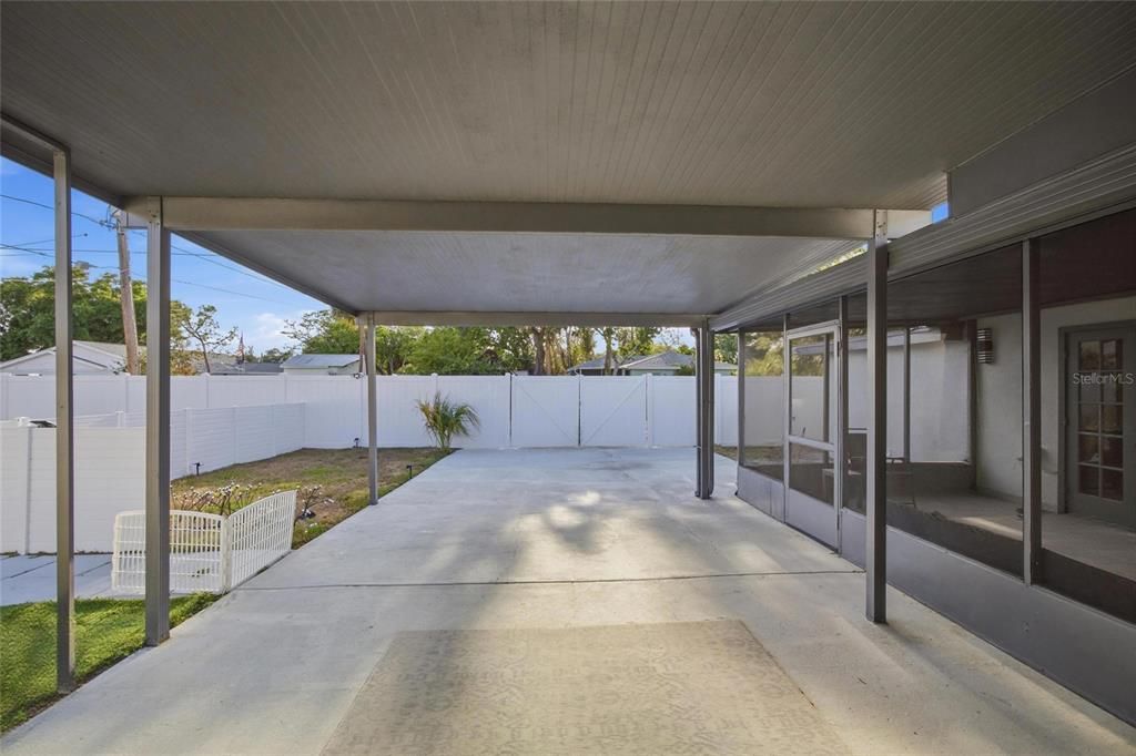 Active With Contract: $630,000 (4 beds, 3 baths, 2014 Square Feet)