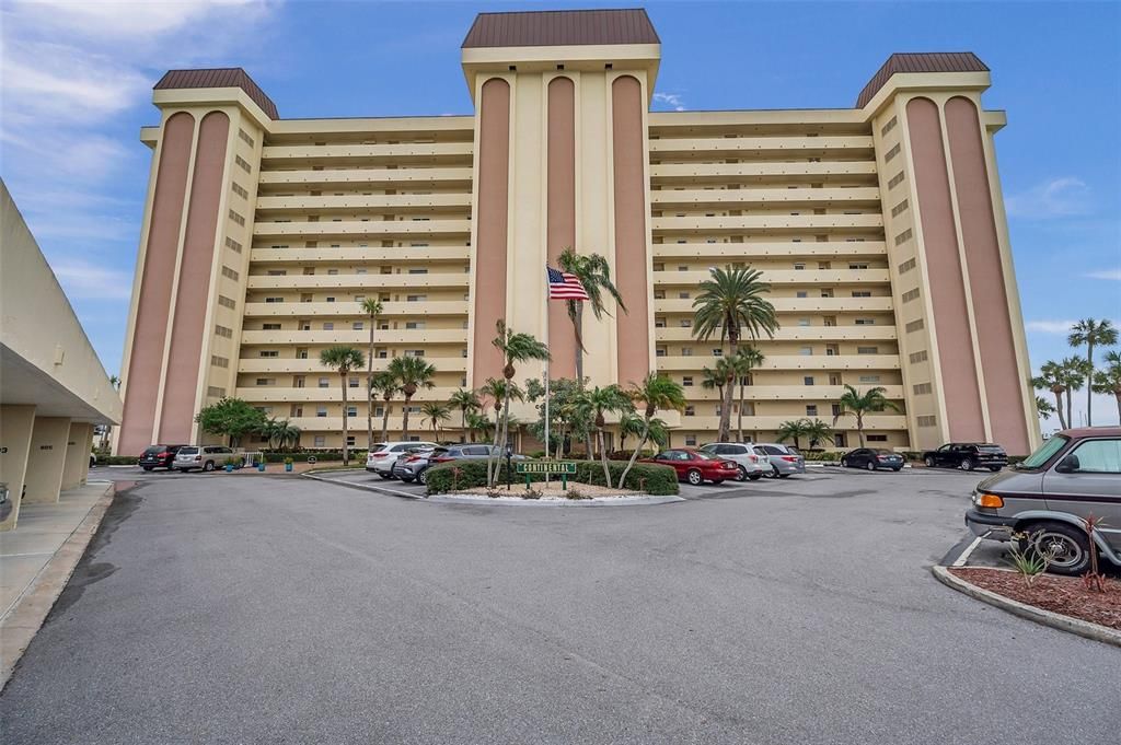 For Sale: $189,000 (1 beds, 1 baths, 800 Square Feet)