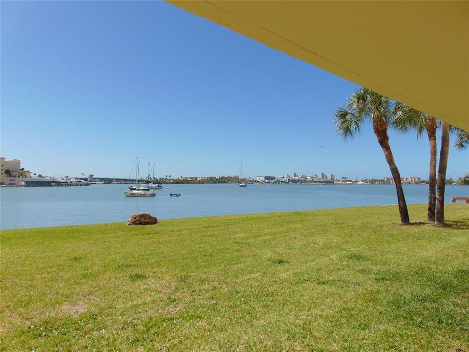 For Sale: $189,000 (1 beds, 1 baths, 800 Square Feet)