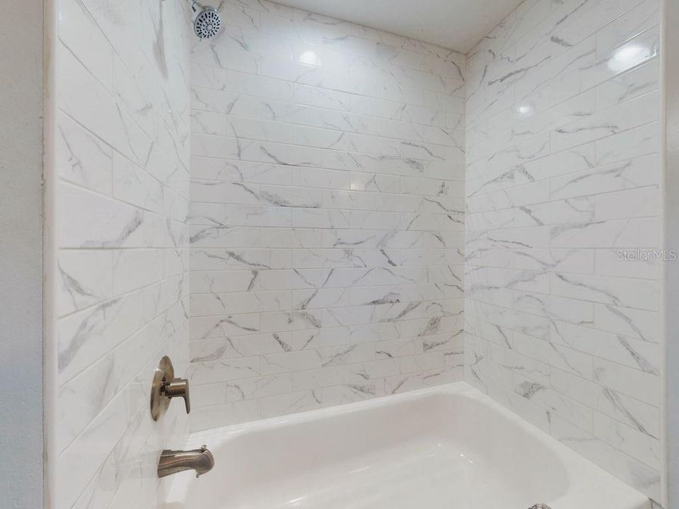 En Venta: $615,000 (3 camas, 2 baños, 1761 Pies cuadrados)