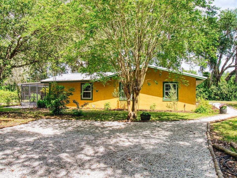 En Venta: $615,000 (3 camas, 2 baños, 1761 Pies cuadrados)