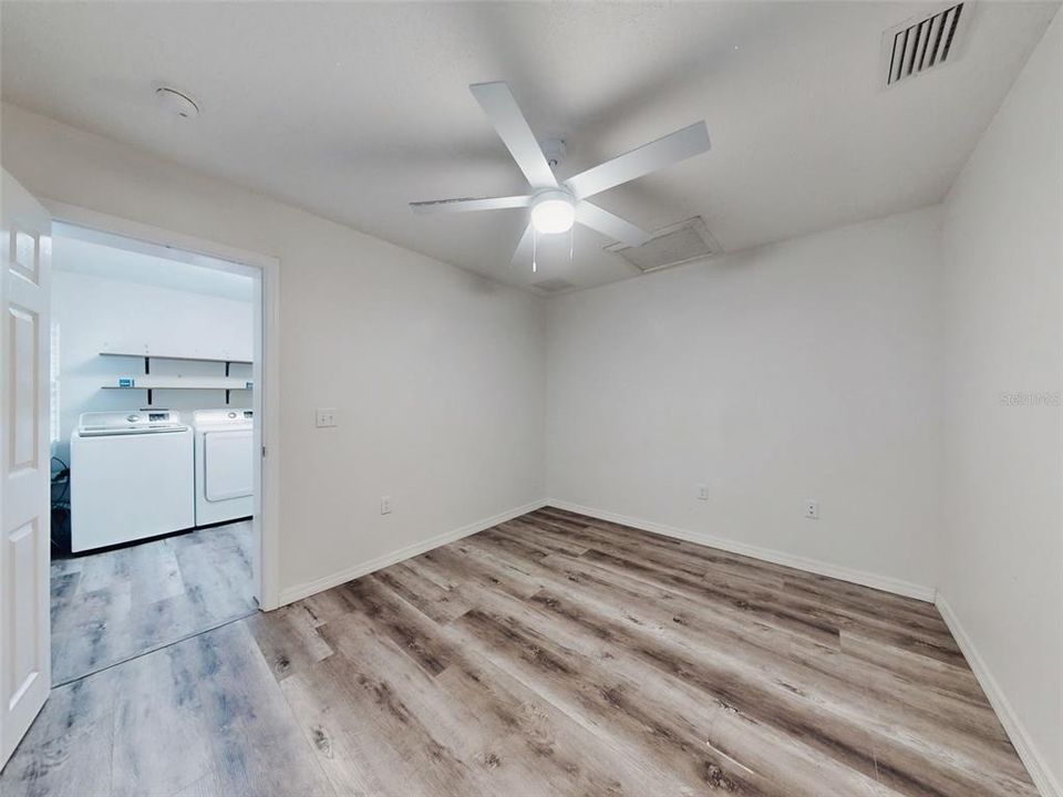 En Venta: $615,000 (3 camas, 2 baños, 1761 Pies cuadrados)