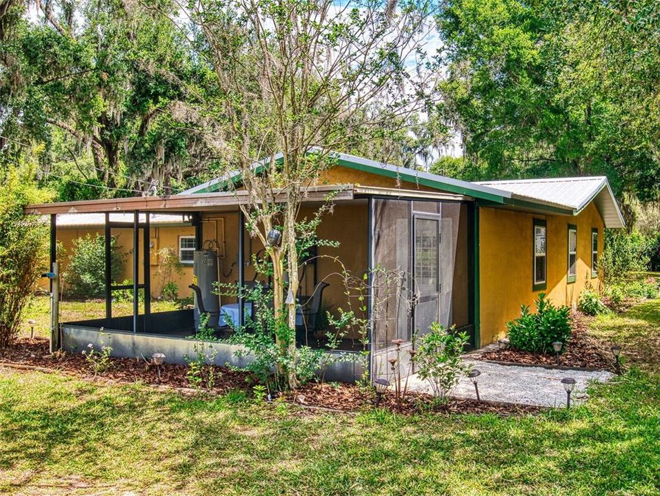 En Venta: $615,000 (3 camas, 2 baños, 1761 Pies cuadrados)