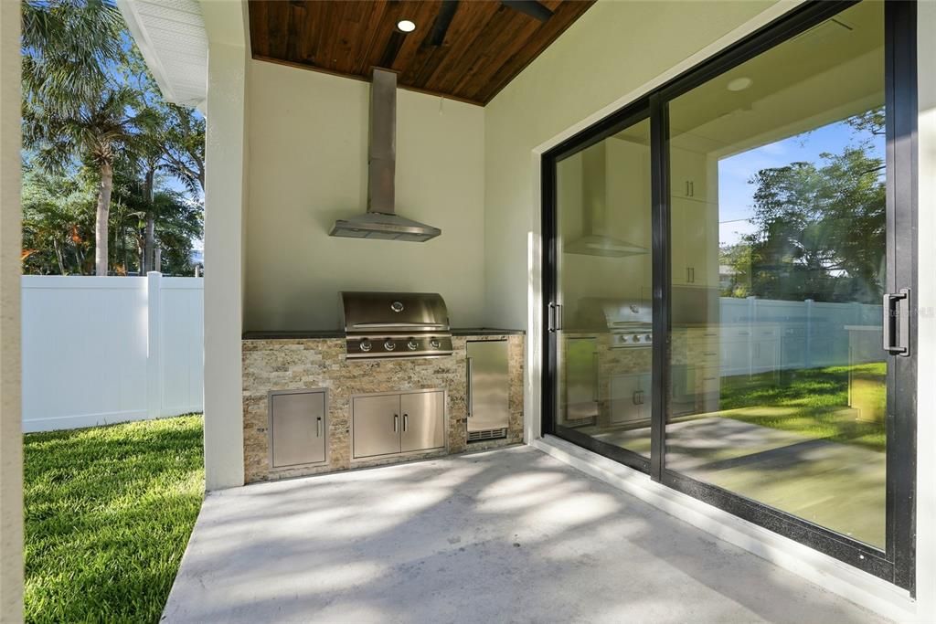 For Sale: $1,699,000 (4 beds, 4 baths, 3407 Square Feet)