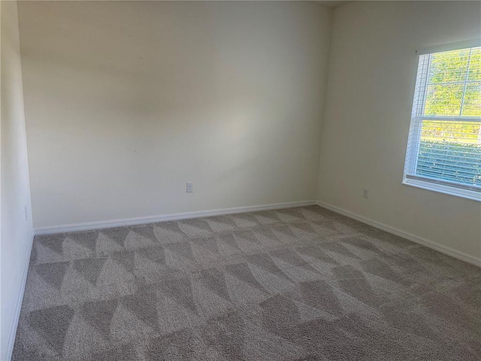 В аренду: $1,775 (3 спален, 2 ванн, 1647 Квадратных фут)