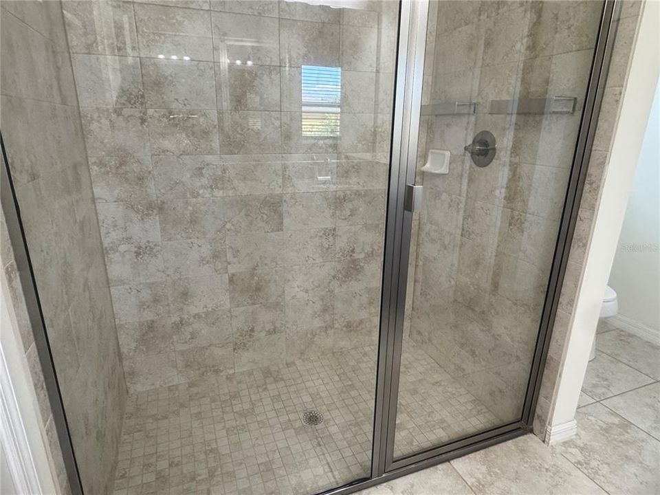 В аренду: $1,775 (3 спален, 2 ванн, 1647 Квадратных фут)