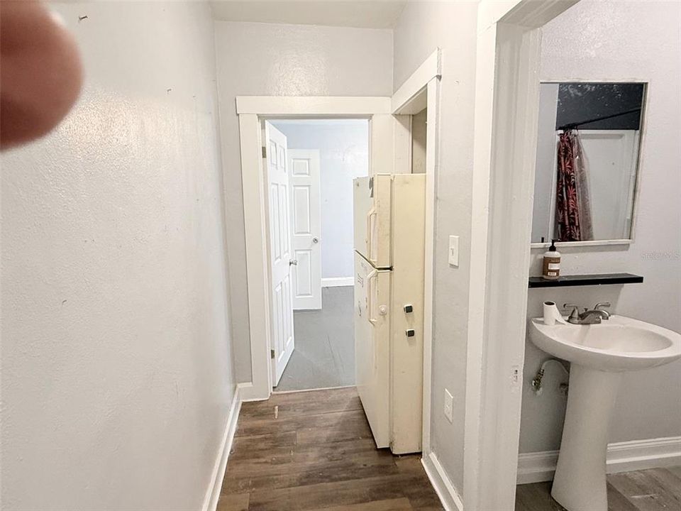 Под контрактом: $1,495 (2 спален, 1 ванн, 816 Квадратных фут)