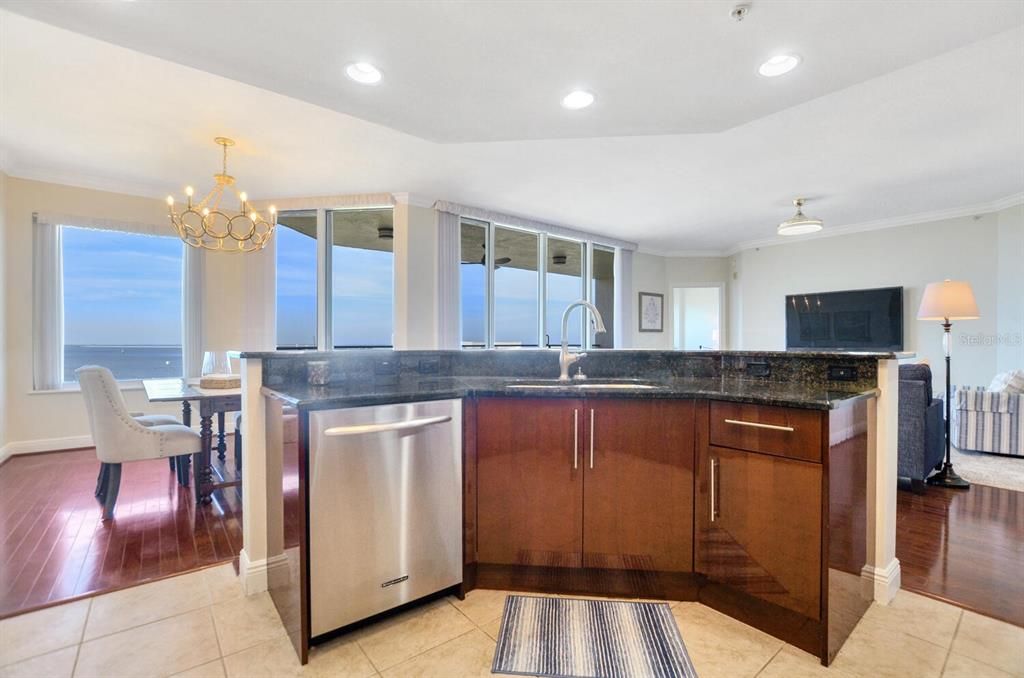 For Rent: $7,000 (3 beds, 2 baths, 2150 Square Feet)