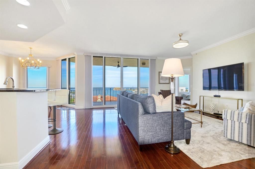 For Rent: $7,000 (3 beds, 2 baths, 2150 Square Feet)