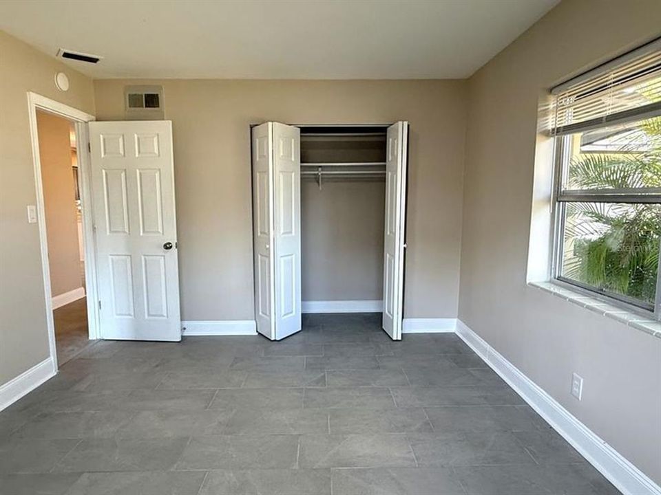 Active With Contract: $2,500 (2 beds, 2 baths, 1250 Square Feet)