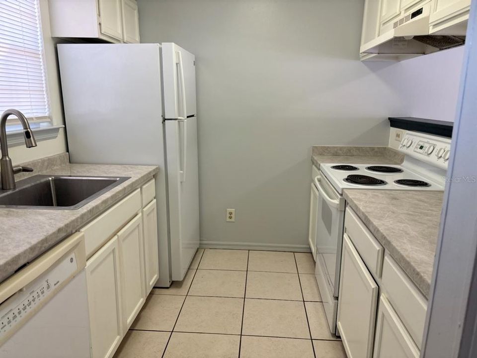 En Venta: $129,900 (2 camas, 1 baños, 896 Pies cuadrados)