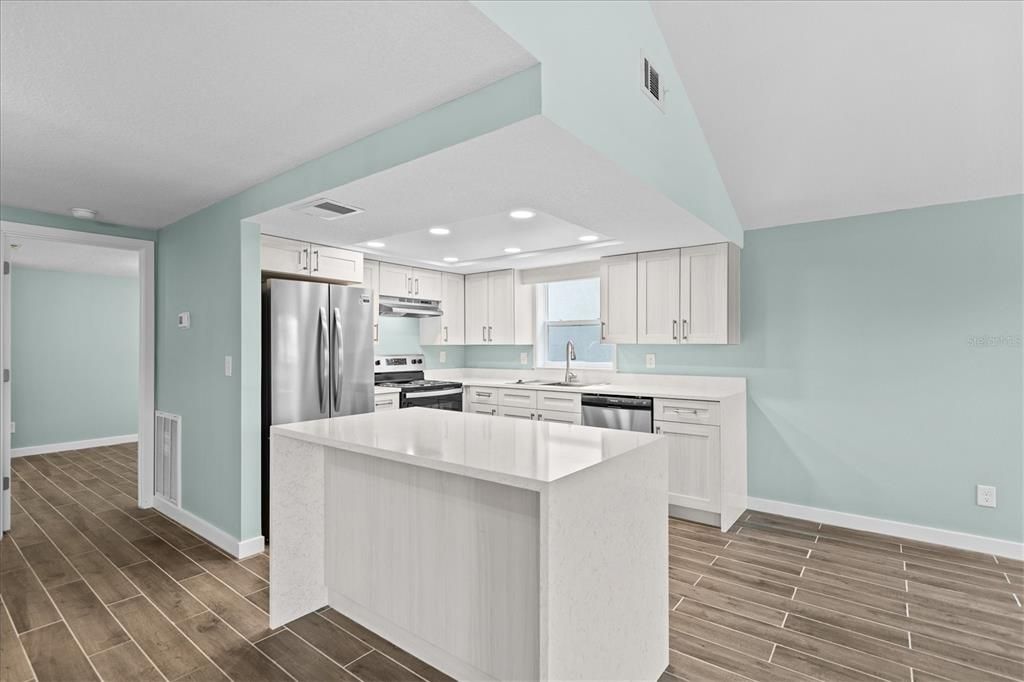 For Sale: $490,000 (3 beds, 2 baths, 1662 Square Feet)