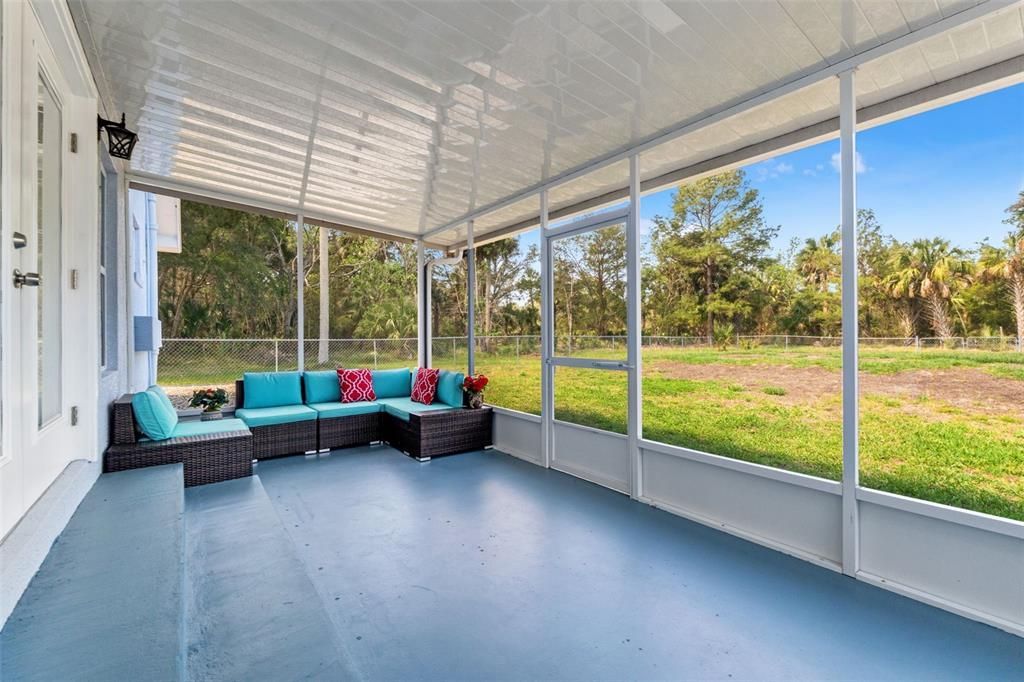 En Venta: $234,900 (4 camas, 2 baños, 1435 Pies cuadrados)