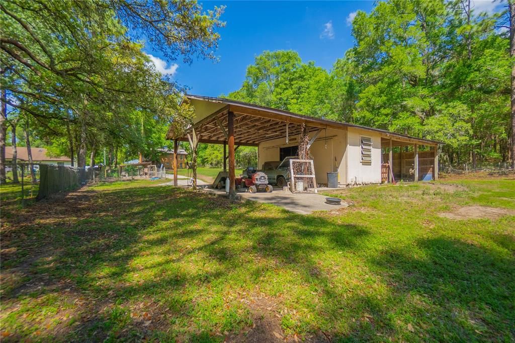 На продажу: $299,900 (3 спален, 2 ванн, 1953 Квадратных фут)