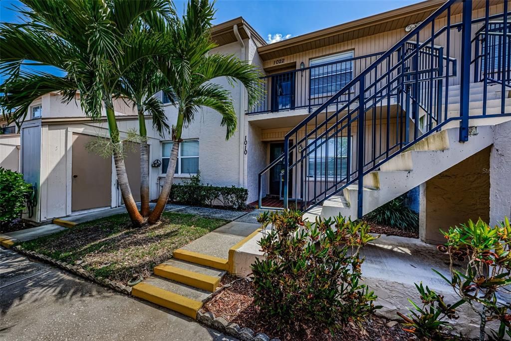 For Sale: $175,000 (2 beds, 2 baths, 1114 Square Feet)