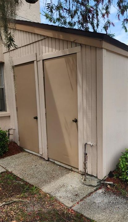 For Sale: $175,000 (2 beds, 2 baths, 1114 Square Feet)