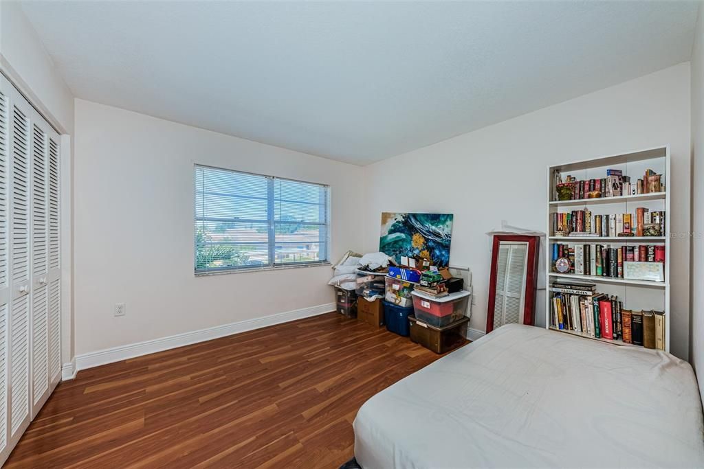 For Sale: $175,000 (2 beds, 2 baths, 1114 Square Feet)