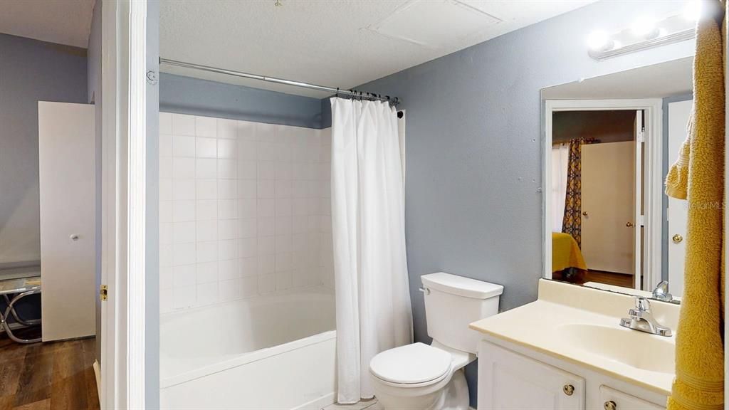 For Rent: $1,700 (1 beds, 1 baths, 672 Square Feet)