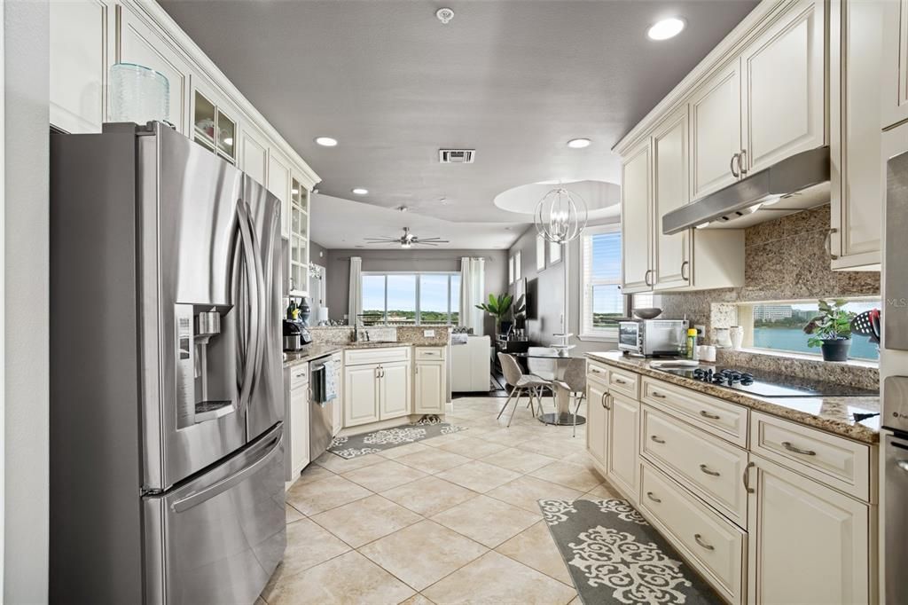 For Rent: $4,200 (3 beds, 2 baths, 2549 Square Feet)