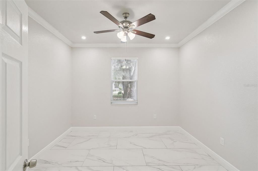 En Venta: $345,000 (4 camas, 2 baños, 1851 Pies cuadrados)