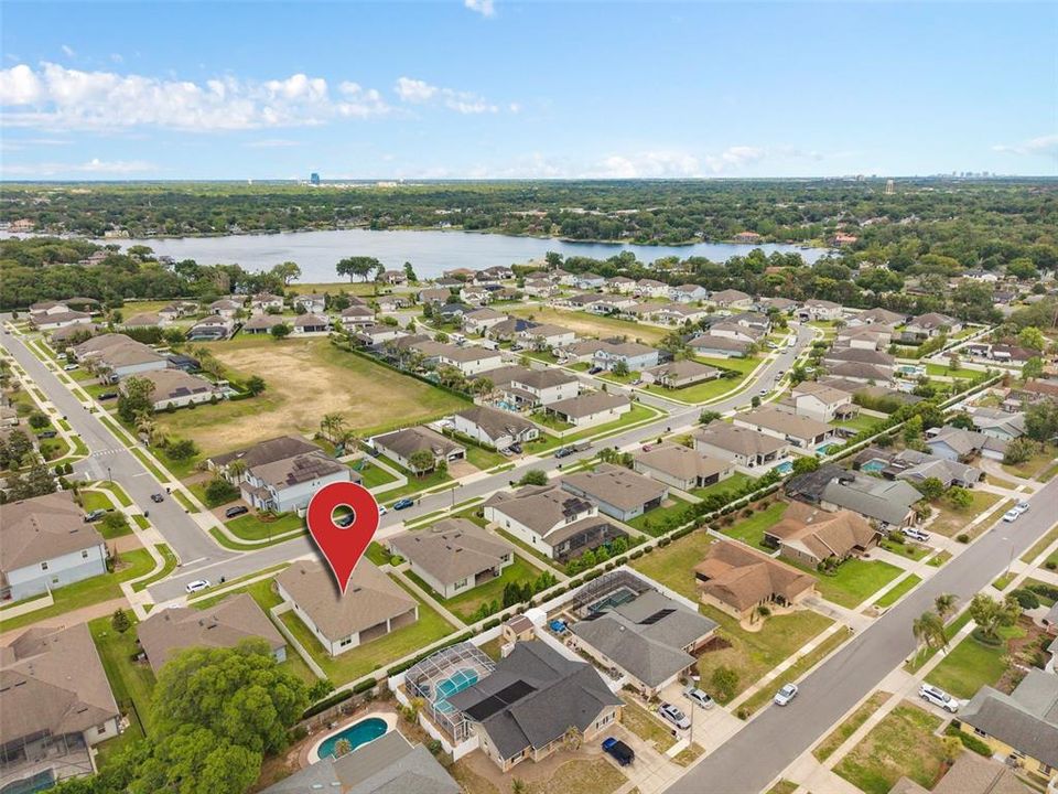 En Venta: $799,999 (4 camas, 3 baños, 2692 Pies cuadrados)