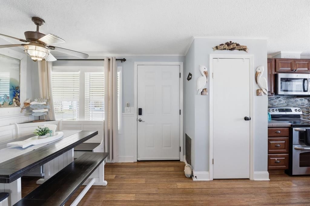En Venta: $399,999 (2 camas, 2 baños, 1046 Pies cuadrados)