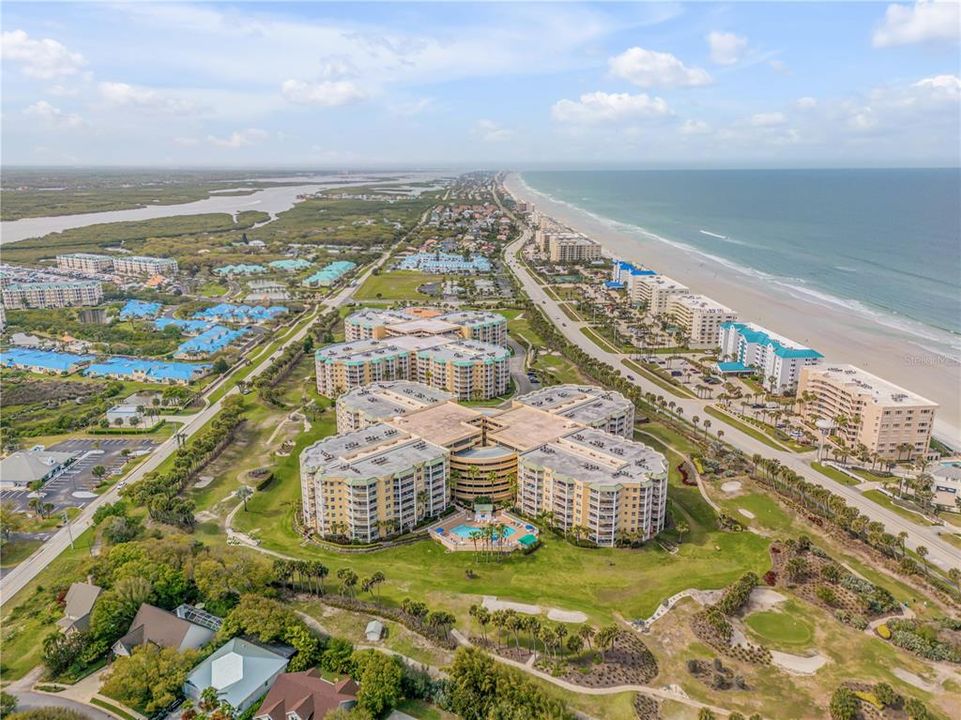 Под контрактом: $395,000 (2 спален, 2 ванн, 1438 Квадратных фут)