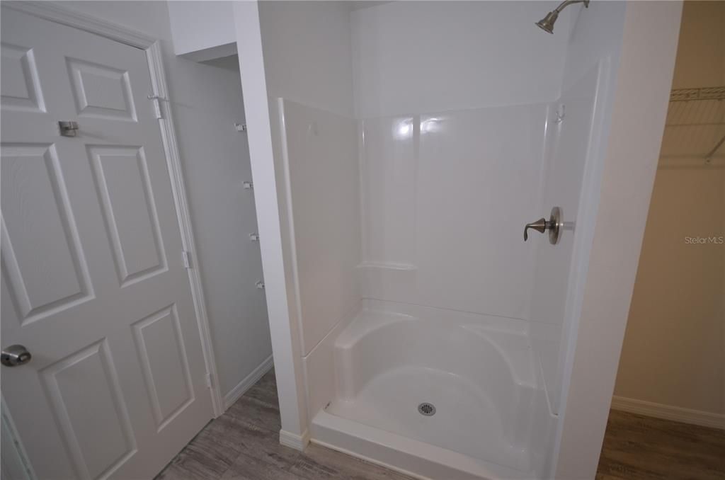 For Rent: $2,200 (3 beds, 2 baths, 1193 Square Feet)