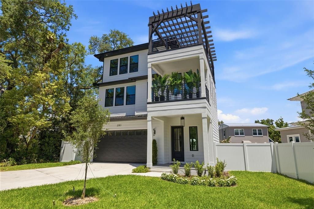 На продажу: $1,599,000 (5 спален, 4 ванн, 3389 Квадратных фут)