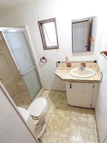 For Sale: $89,000 (2 beds, 1 baths, 672 Square Feet)