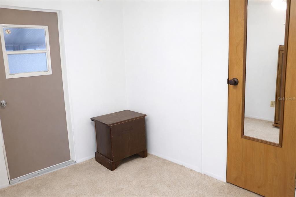 For Sale: $89,000 (2 beds, 1 baths, 672 Square Feet)