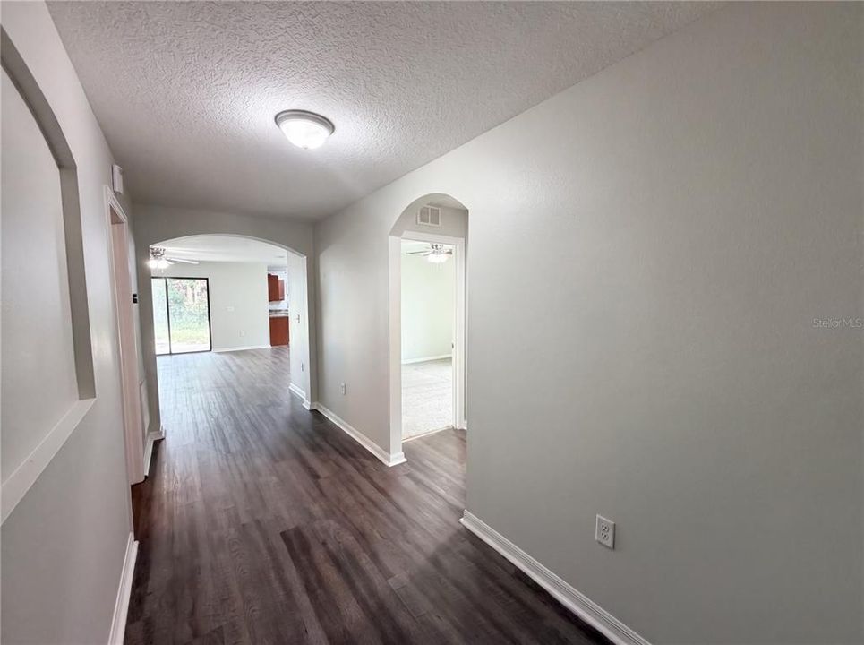 En Venta: $286,000 (3 camas, 2 baños, 1629 Pies cuadrados)