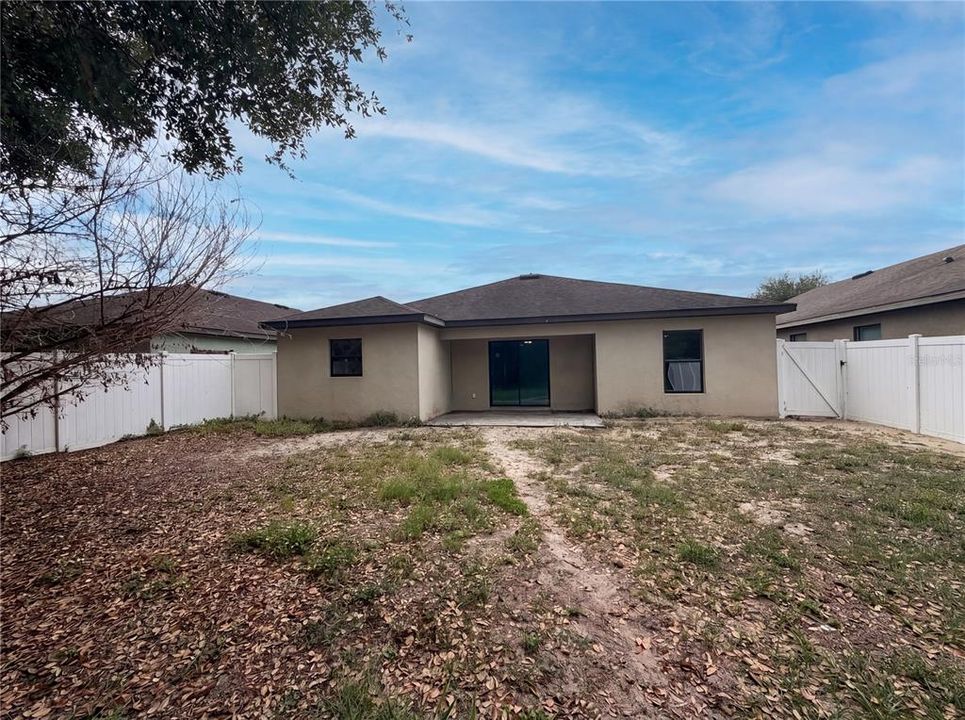 En Venta: $286,000 (3 camas, 2 baños, 1629 Pies cuadrados)
