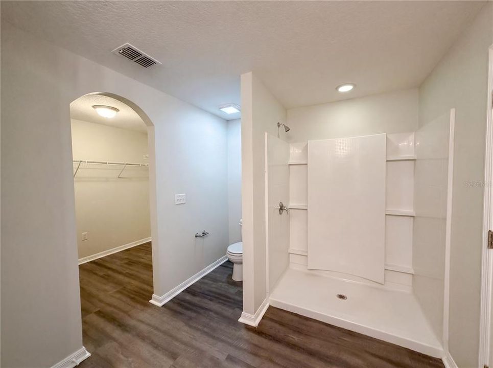 En Venta: $286,000 (3 camas, 2 baños, 1629 Pies cuadrados)