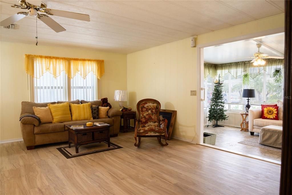 En Venta: $135,000 (2 camas, 2 baños, 1056 Pies cuadrados)