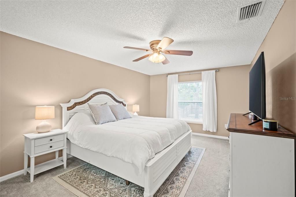 For Sale: $419,000 (4 beds, 2 baths, 2083 Square Feet)