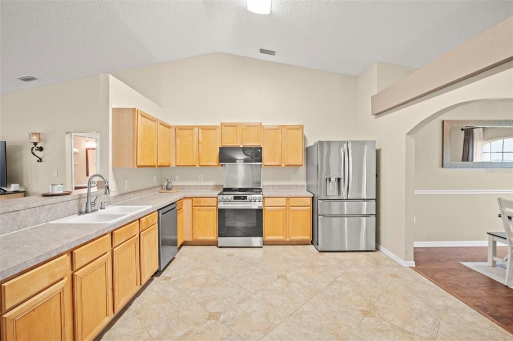 For Sale: $419,000 (4 beds, 2 baths, 2083 Square Feet)