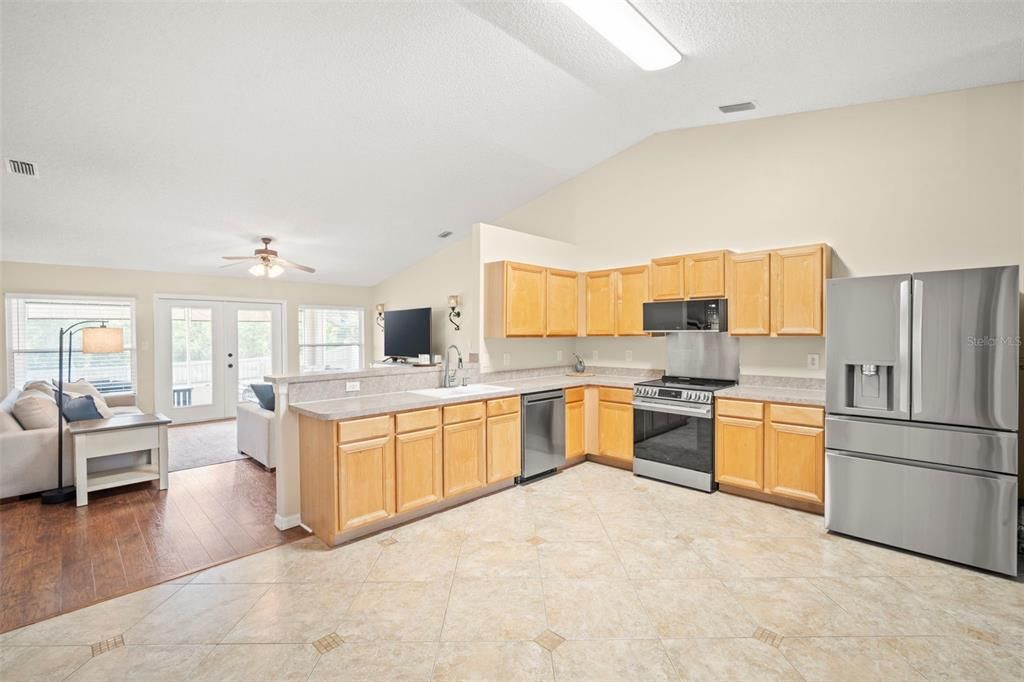 For Sale: $419,000 (4 beds, 2 baths, 2083 Square Feet)