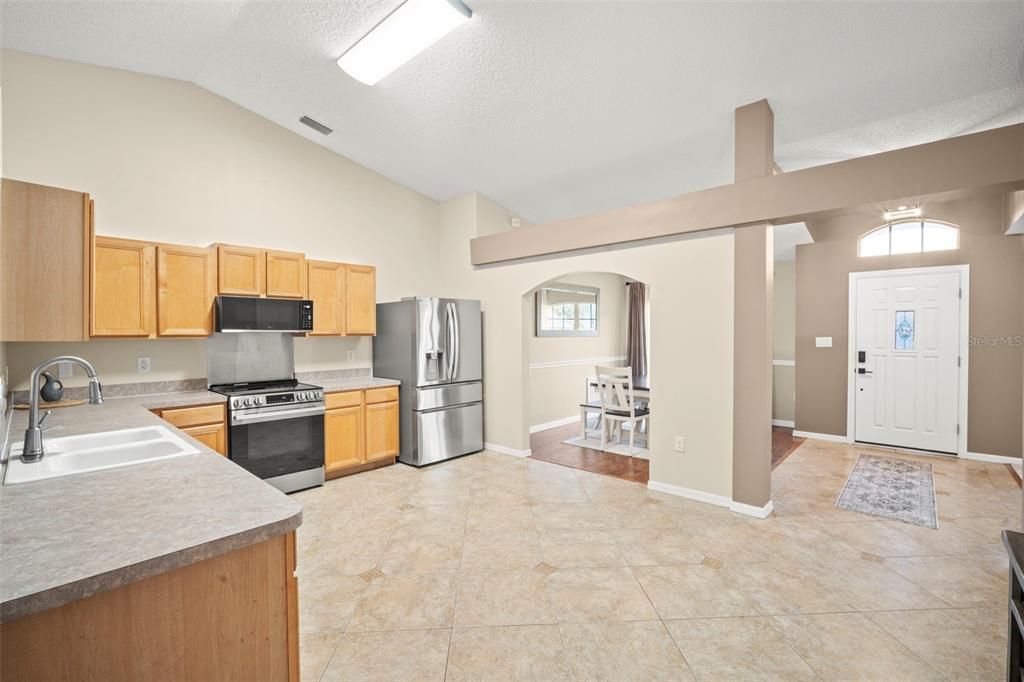 For Sale: $419,000 (4 beds, 2 baths, 2083 Square Feet)